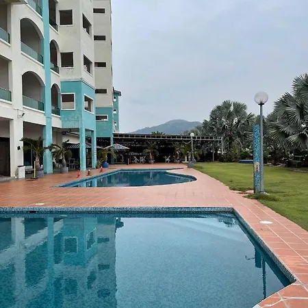 Laguna Raudhah Apartment Lumut Exterior photo
